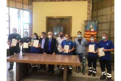 Emergenza Covid, al Comune encomio per i dipendenti di Salerno Pulita