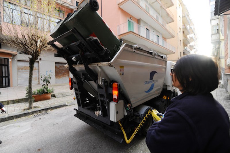 SALERNO PULITA, PUBBLICATA LA NUOVA CARTA DEI SERVIZI