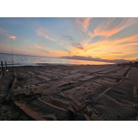 RASTRELLAMENTO MECCANIZZATO SULLA SPIAGGIA DEL VILLAGGIO DEL SOLE